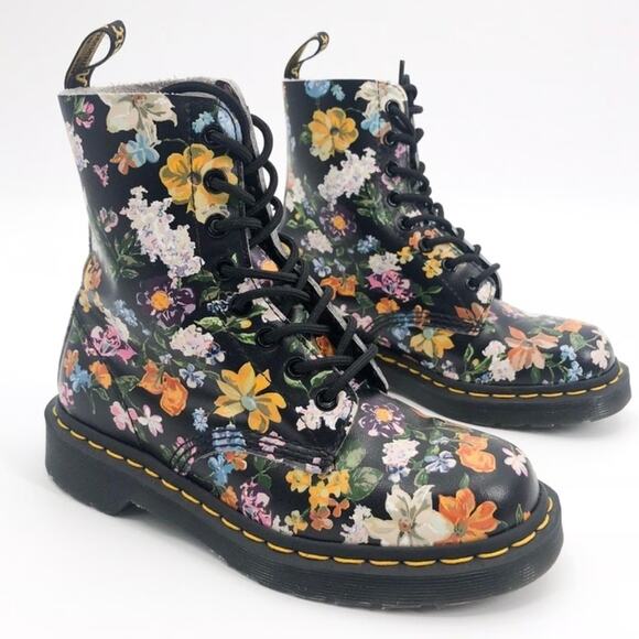 NEW Dr Martens Pascal Floral 8 Eye Black Boots Women’s 7 Rare Print Flower Lace - Picture 4 of 14